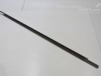 Volkswagen Passat (B7) Oven lasi lista, vasen Varaosakoodi: 3AA837475A 7Z7
Korityyppi: Univer...