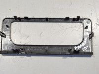 Volkswagen Amarok Reuna näyttöä ja säätöyksikön Varaosakoodi: 2H0857326A  9B9
Korityyppi: Pikap