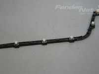 Honda Accord Puskurin kiinnitys, taka oikea (farmari) Varaosakoodi: 71593-SED-003
Korityyppi: Universaal