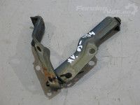Toyota Avensis (T25) 2003-2008 Puskurin kiinnitys, oikea Varaosakoodi: 52141-05020