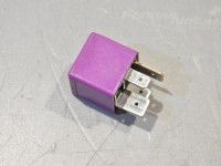 Saab 9-3 1998-2002 Polttoainepumpun rele Varaosakoodi: 90494959