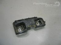 Mercedes-Benz C (W204) 2007-2015 Puskurin kiinnitysrauta, taka vasen (farmari) Varaosakoodi: 2048851365