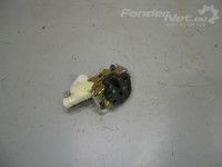 Suzuki Grand Vitara 2005-2017 Takakannen lukko Varaosakoodi: 80552-65J00