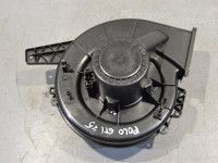 Volkswagen Polo 2009-2017 Lämmittyslaitteen puhallin Varaosakoodi: 6R1819015
Korityyppi: 3-ust luukp...