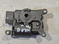 Volkswagen Golf 7 Lämmityslaitteen säätömoottori Varaosakoodi: 5Q0907511A
Korityyppi: 5-ust luuk...