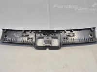 Volkswagen Golf 6 Sisusta takaosan verhoilu Varaosakoodi: 5K7867360J  82V
Korityyppi: Kabri...