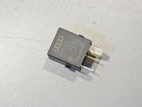 Volkswagen Passat (B7) 2010-2014 releet Varaosakoodi: 4H0951253C