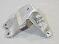 Volkswagen Amarok Moottorin kumityyny / kiinnikekorvake, oikea Varaosakoodi: 2H6199308
Korityyppi: Pikap
Moott...