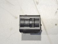 Volkswagen Amarok Ajovalon säädin katkaisimet  Varaosakoodi: 2H0941333  9B9
Korityyppi: Pikap