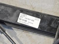 Audi A6 (C7) Etuoven lasinnostin mekaaninen, oikea(el.)(kompl.) Varaosakoodi: 4G0837462
Korityyppi: Universaal