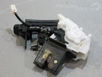 Mazda 3 (BK) Takakannen lukko Varaosakoodi: BP4L62310D
Korityyppi: 5-ust luuk...