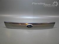 Subaru Forester 2002-2008 Takakannen lista (Rekisterikilven valo) (farmari) (06-08)
