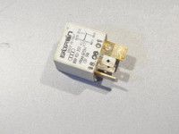 Audi A6 (C5) 1997-2005 releet Varaosakoodi: 8D0951253