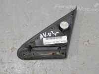 Toyota Avensis (T25) 2003-2008 Etu pilari kansi, oikea Varaosakoodi: 60117-05010