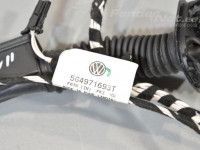 Volkswagen Golf 7 Valjaat, vasen takaovi Varaosakoodi: 5G4971693T
Korityyppi: 5-ust luuk...