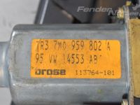 Ford Galaxy Etuoven lasinnostin mekaaninen, oikea (el.)(kompl.) Varaosakoodi: 95VW-A23200-BG
Korityyppi: Mahtun...