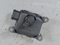 Audi A6 (C5) Lämmityslaitteen säätömoottori Varaosakoodi: 4B1820511K
Korityyppi: Universaal...