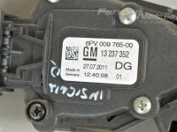 Opel Insignia (A) Педаль газа Varaosakoodi: 13237352
Korityyppi: Universaal
M...