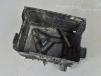 Volkswagen Polo Akkulaatikko Varaosakoodi: 6Q0915419G
Korityyppi: 3-ust luuk...