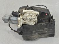 BMW 7 (E65 / E66 / E67 / E68) Lukkolaite, oikea (etu) Varaosakoodi: 51217202144
Korityyppi: Sedaan
Mo...