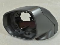 Peugeot 3008 2009-2016 Peilikansi, vasen Varaosakoodi: 8152H4
Lisämerkinnät: Uusi alkupe...