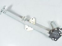 Honda CR-V Etuoven lasinnostin mekaaninen, vasen (el.)(sarja) Varaosakoodi: 72250-SWY-E01
Korityyppi: Linnama...