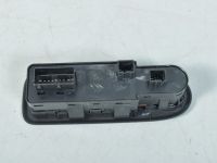 Peugeot 308 Lasinnostimen kytkin, vasen (etu-) Varaosakoodi: 649026
Korityyppi: 5-ust luukpära